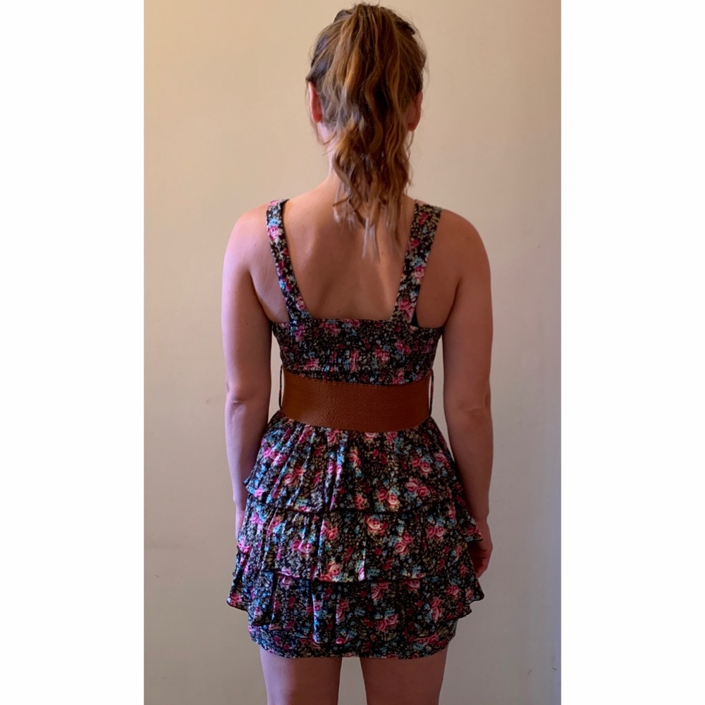 Floral 🌸Ruffle Dress - Picture 2 of 4